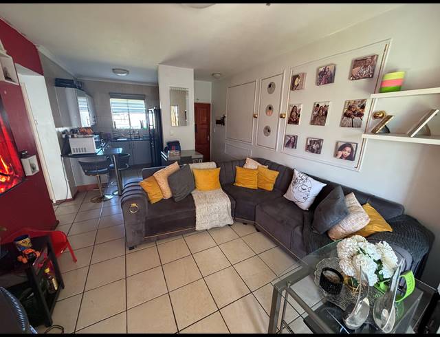 2 BEDROOM TOWNHOUSE FOR SALE IN PARKRAND